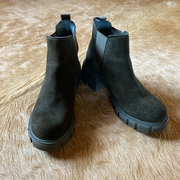 Chunky heel ankle boots - Picture 7 of 7